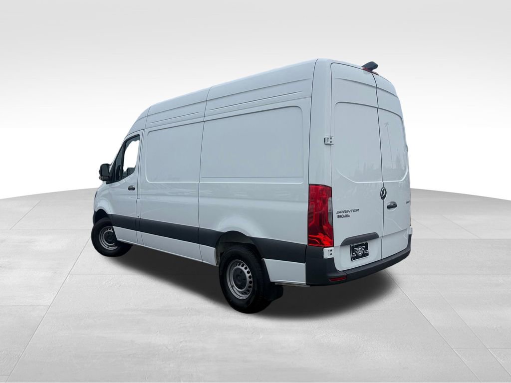Used 2024 Mercedes-Benz Sprinter 2500 w/ Acoustic Package image 10