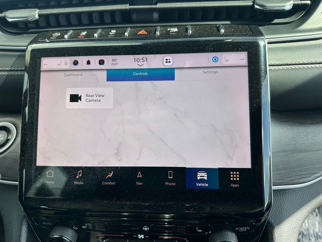 Used 2023 Jeep Grand Cherokee Limited w/ Black Appearance Package image 19