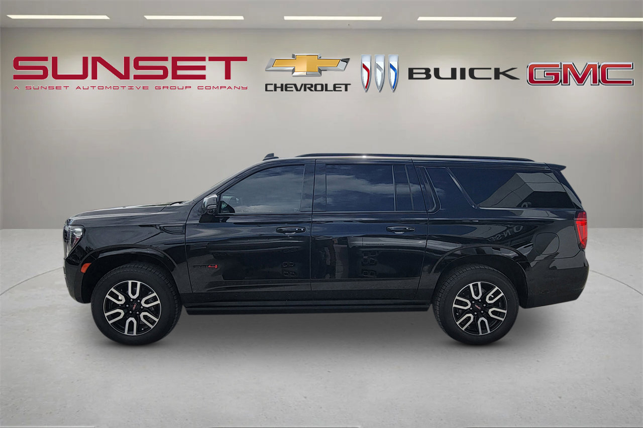 Certified 2023 GMC Yukon XL AT4 w/ AT4 Premium Plus Package AWD/4WD image 7