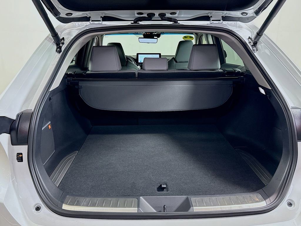 Used 2024 Toyota Venza Limited image 6