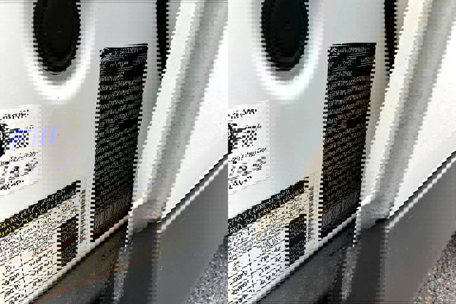 Used 2018 Jaguar F-PACE Premium image 31