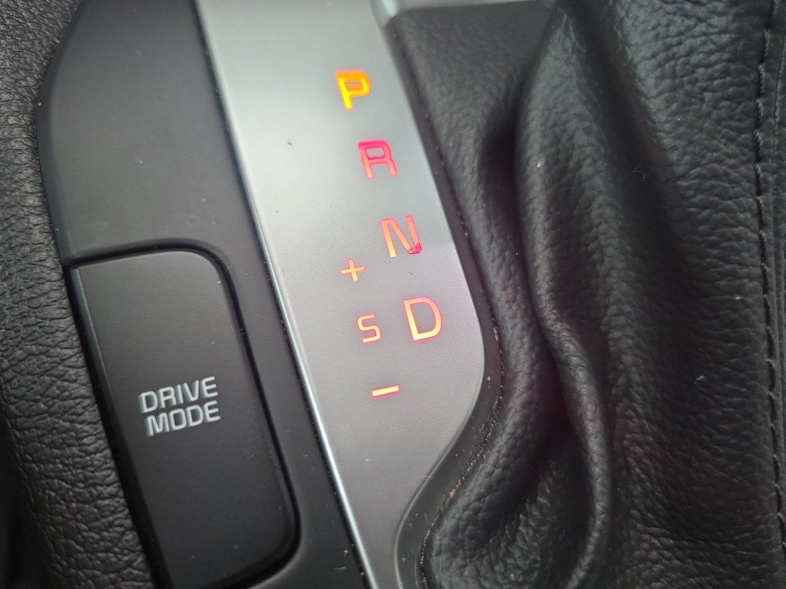 Certified 2023 Kia Forte LXS FWD image 16