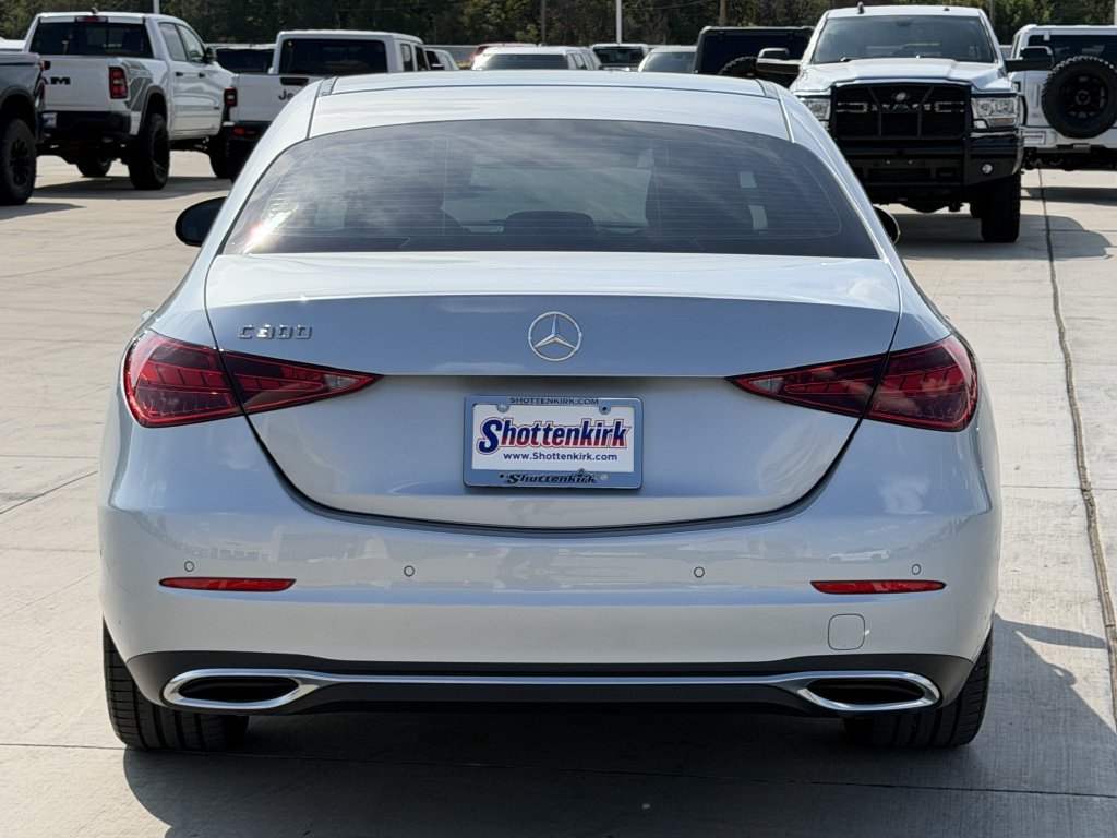 Used 2025 Mercedes-Benz C 300 Sedan image 5