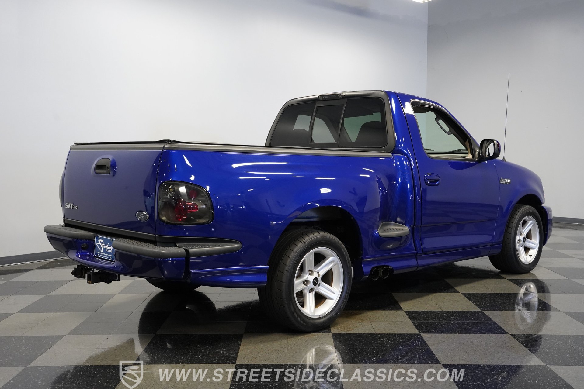 Used 2003 Ford F150 Lightning RWD image 13