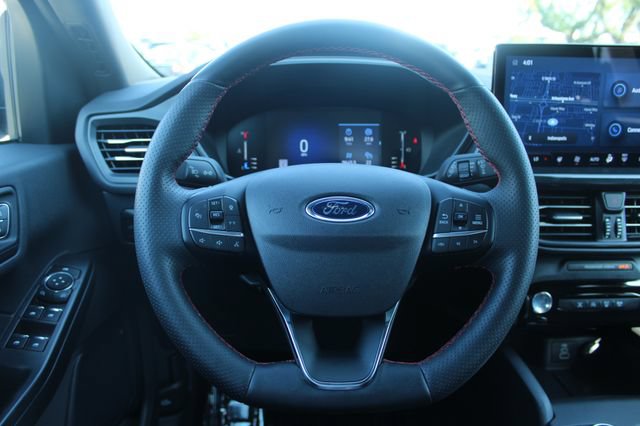 Used 2024 Ford Escape ST-Line w/ Tech Pack #1 AWD/4WD image 23