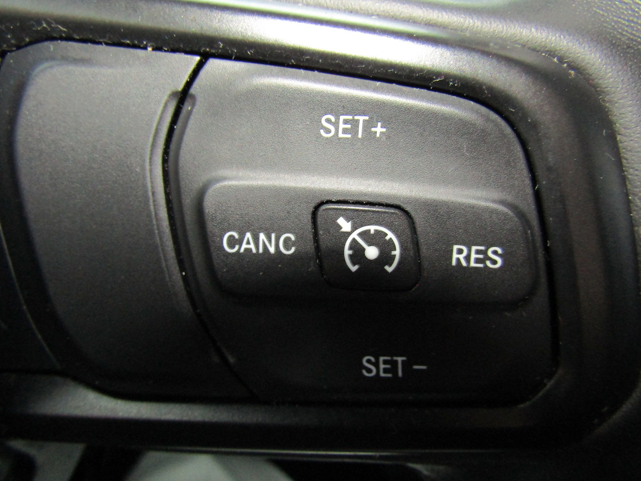 Used 2023 Jeep Wrangler Willys AWD/4WD image 21