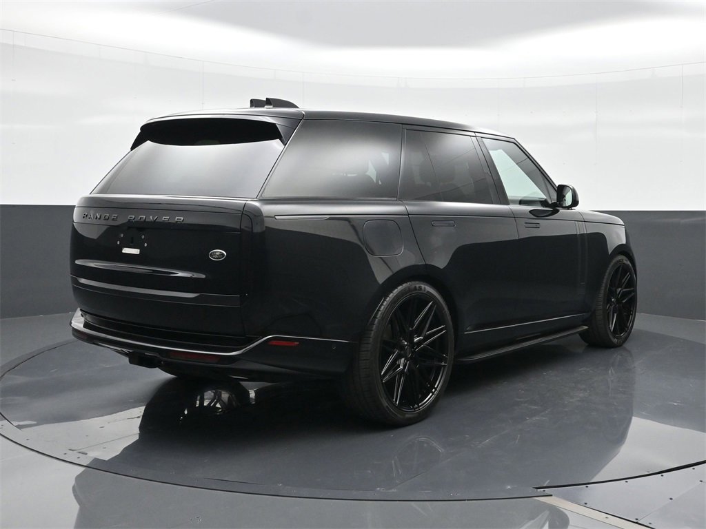 Used 2023 Land Rover Range Rover SE image 14