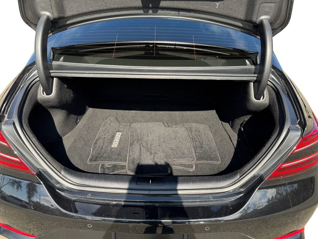 Used 2023 Genesis G70 2.0T w/ Sport Prestige Package image 14