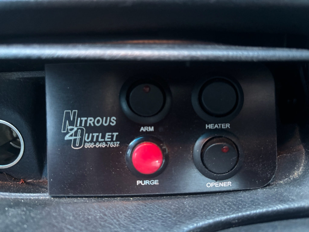Used 1997 Chevrolet Corvette Coupe RWD image 19