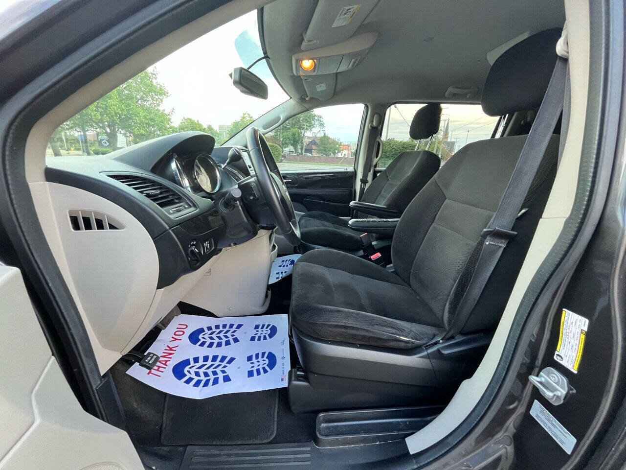 Used 2017 Dodge Grand Caravan SE w/ Power Window Group image 18