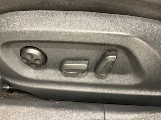 Used 2017 Volkswagen Tiguan Wolfsburg Edition image 39