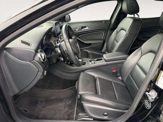 Certified 2020 Mercedes-Benz GLA 250 4MATIC image 11