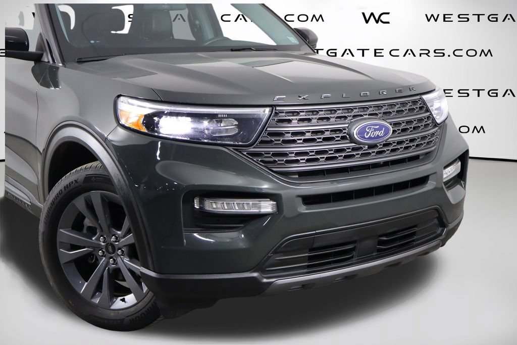 Used 2022 Ford Explorer XLT w/ Equipment Group 202A AWD/4WD image 48
