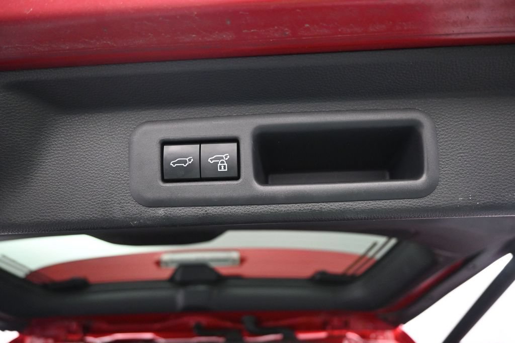 Used 2023 Toyota Sequoia Limited w/ Tow Technology Package AWD/4WD image 19