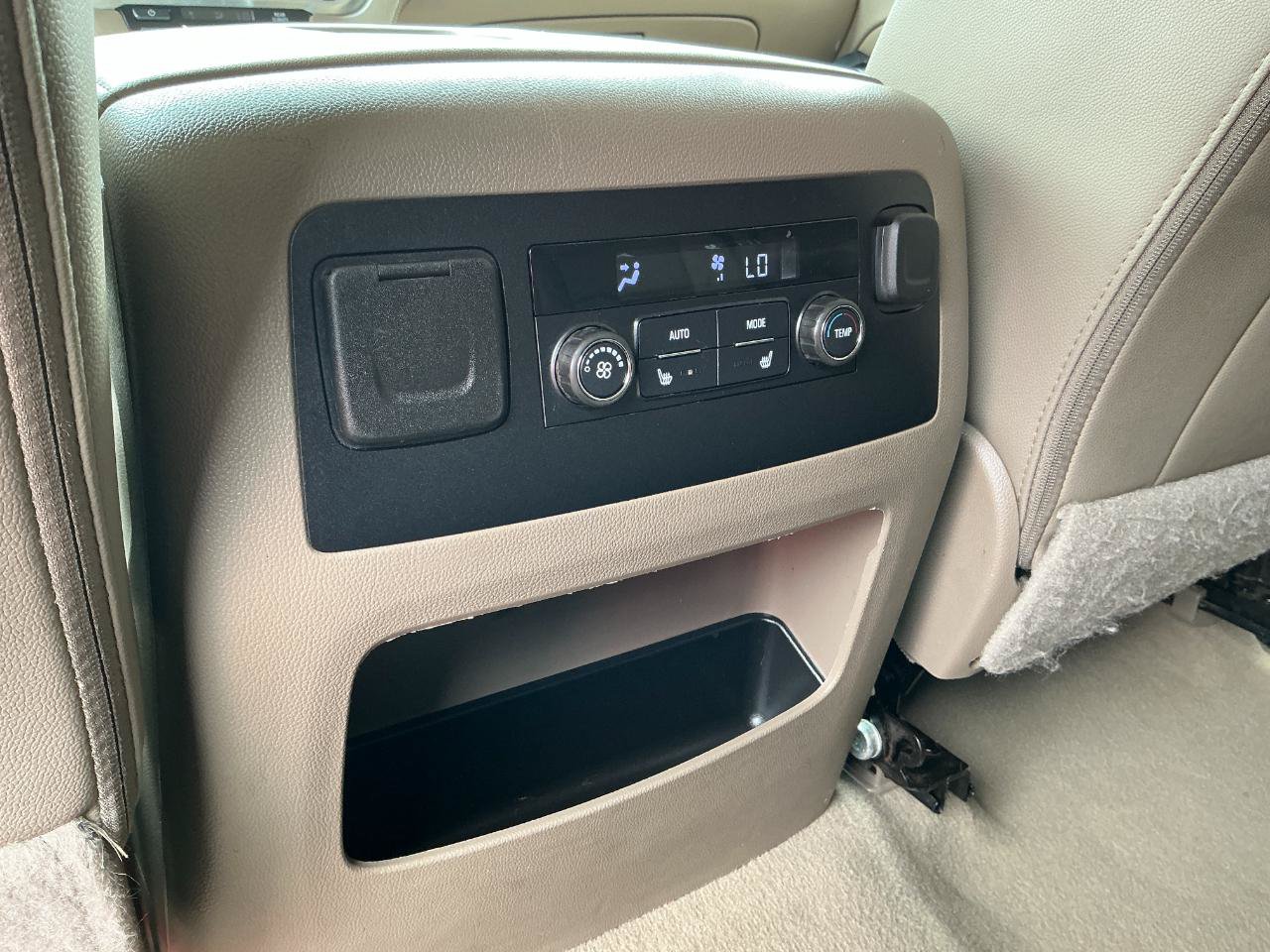 Used 2019 GMC Yukon XL SLT AWD/4WD image 20