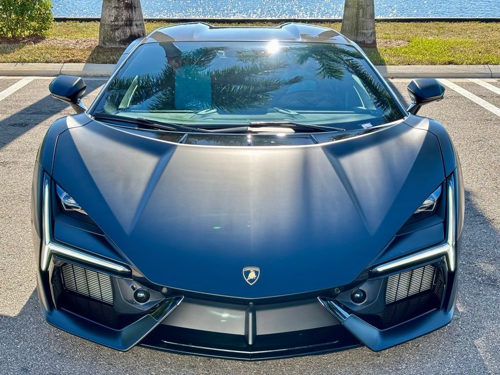 Used 2025 Lamborghini Revuelto AWD/4WD image 2