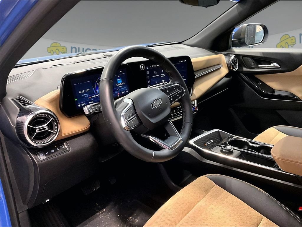 Used 2025 Chevrolet Equinox ACTIV w/ Safety and Technology Package AWD/4WD image 13