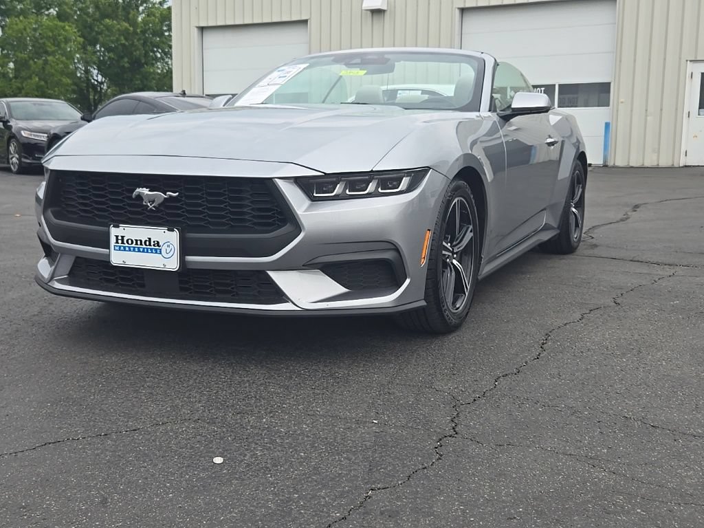 Used 2024 Ford Mustang Premium RWD image 3