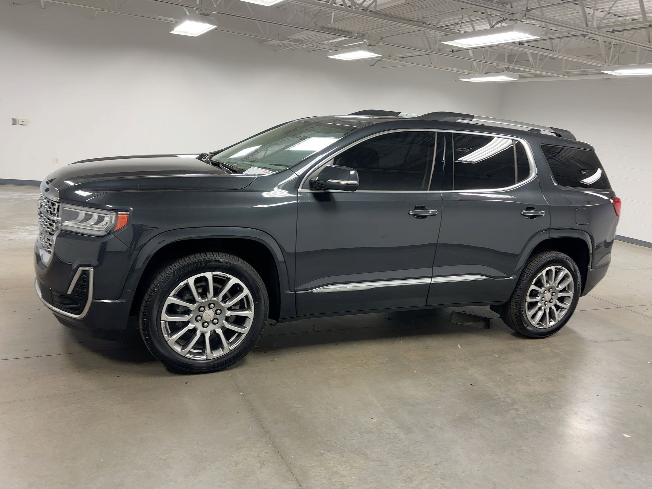 Used 2023 GMC Acadia Denali w/ Denali Ultimate Package image 21