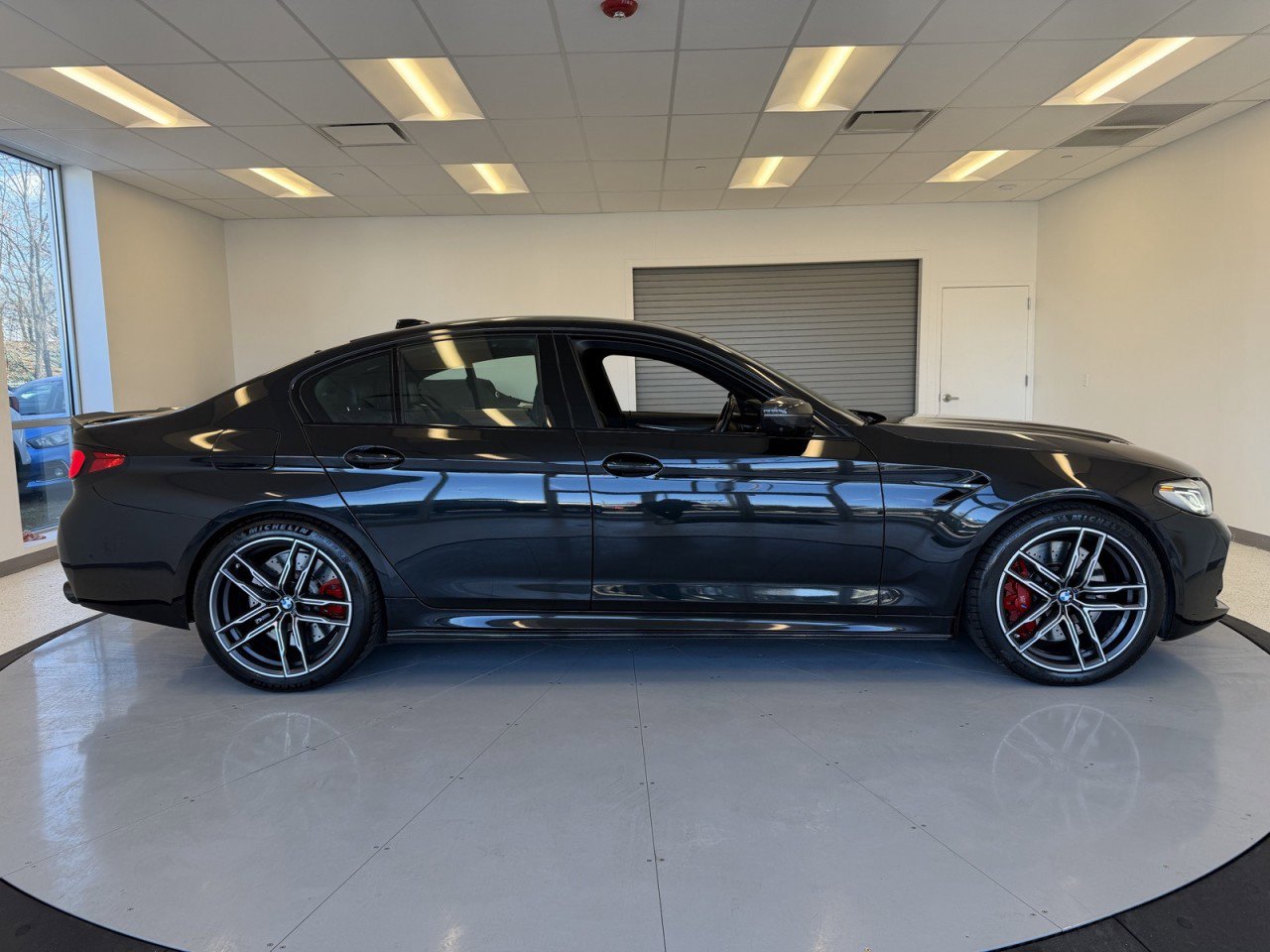 Used 2022 BMW M5 w/ Executive Package image 7