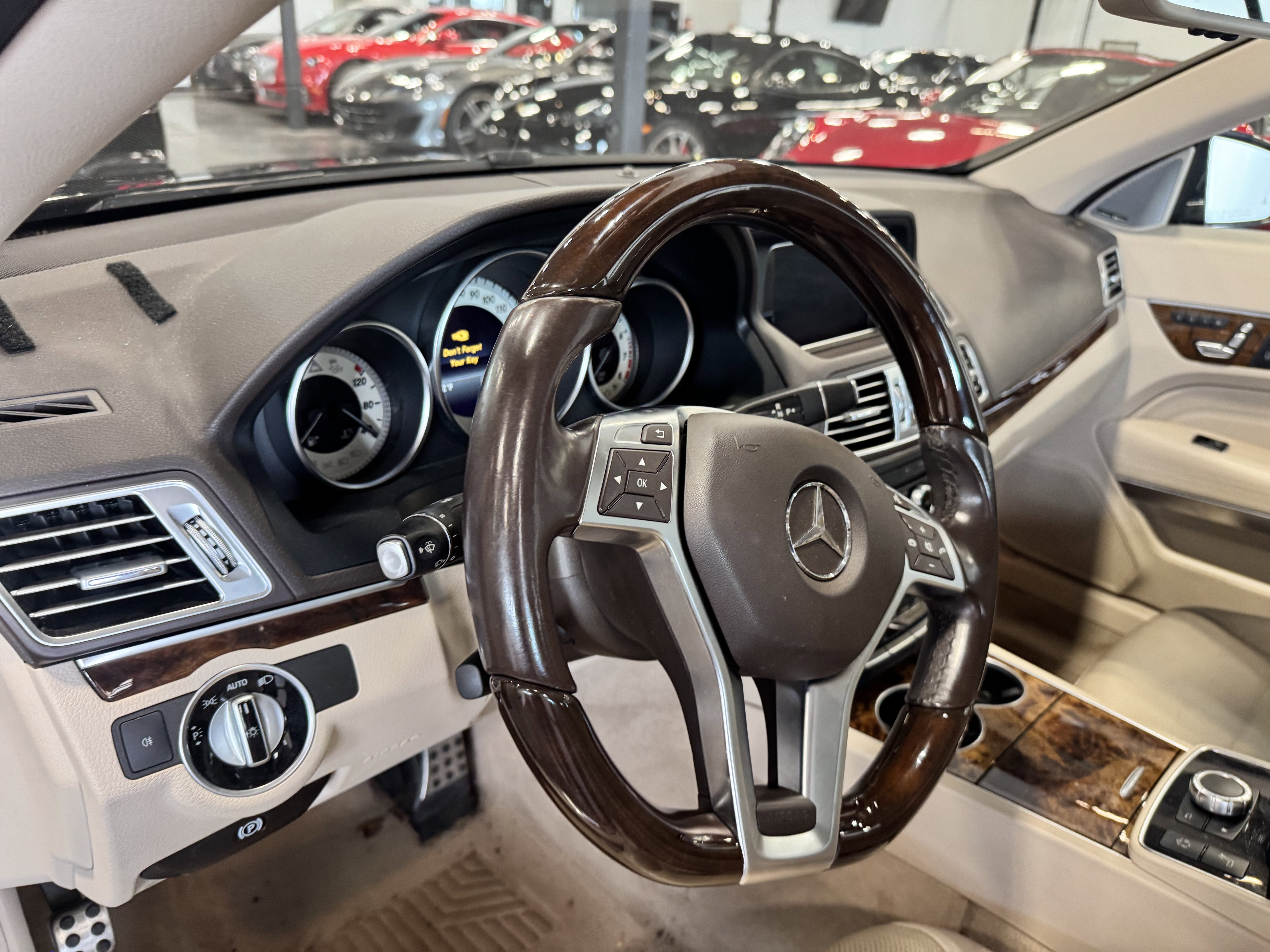 Used 2016 Mercedes-Benz E 400 Cabriolet image 27