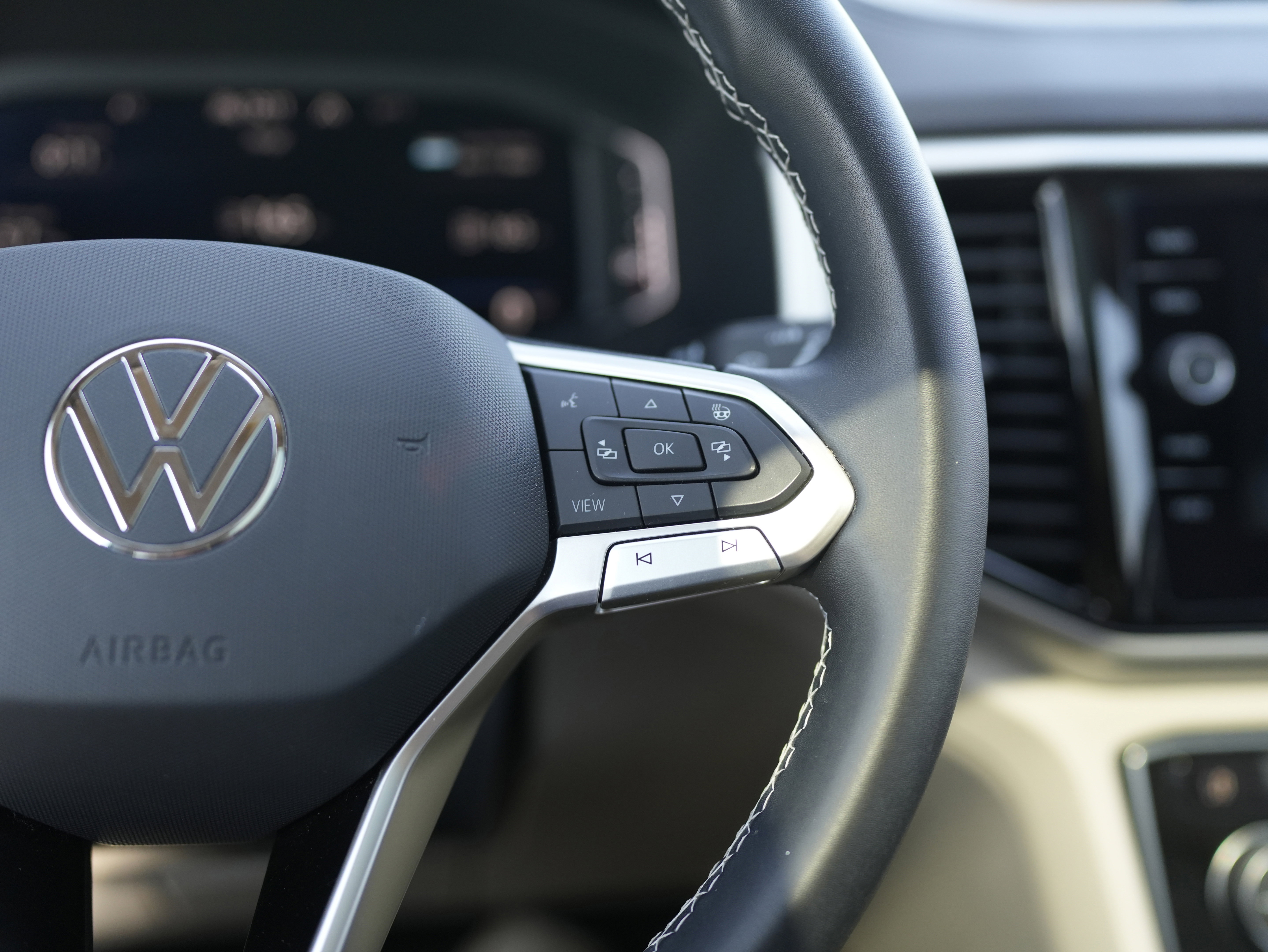 Used 2023 Volkswagen Atlas SEL image 21