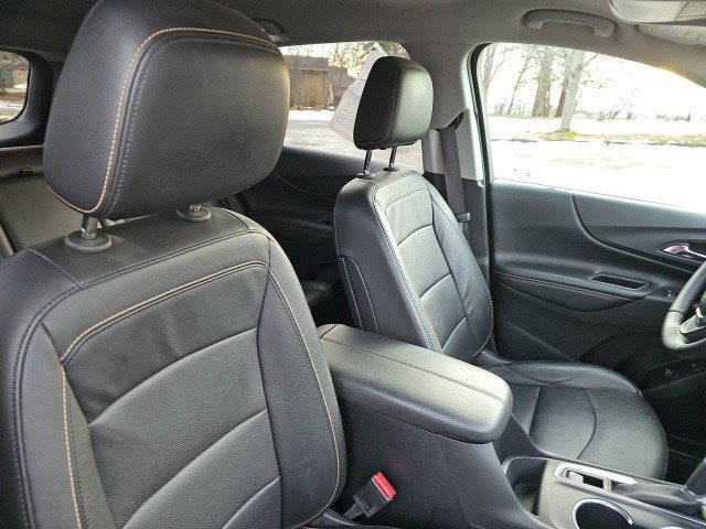 Used 2020 Chevrolet Equinox Premier image 12