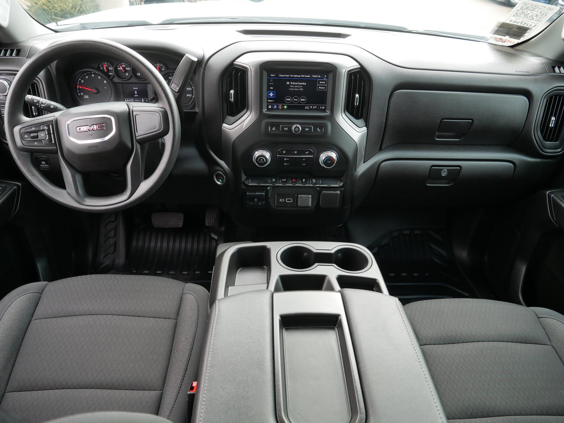 Used 2025 GMC Sierra 2500 Pro w/ Convenience Package image 10