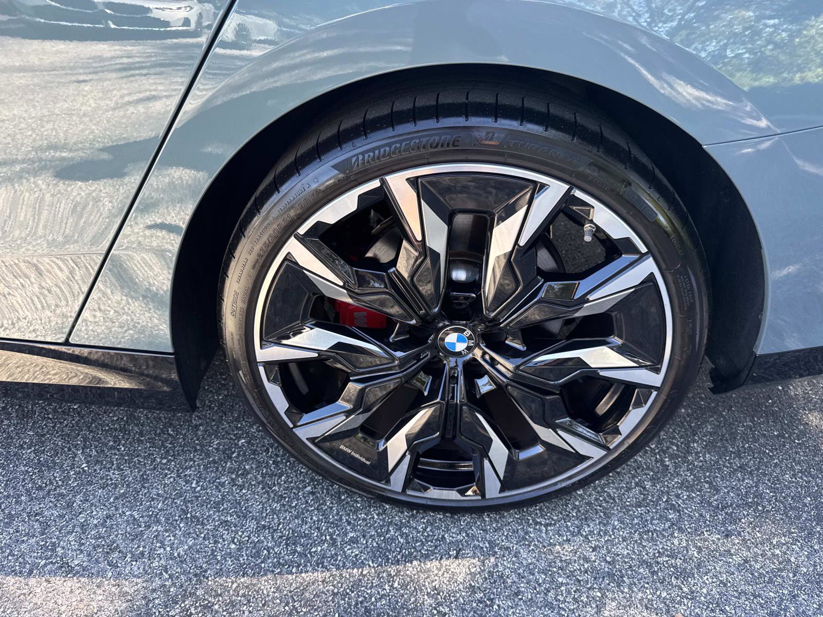 Certified 2025 BMW 530i w/ M Sport Package image 11