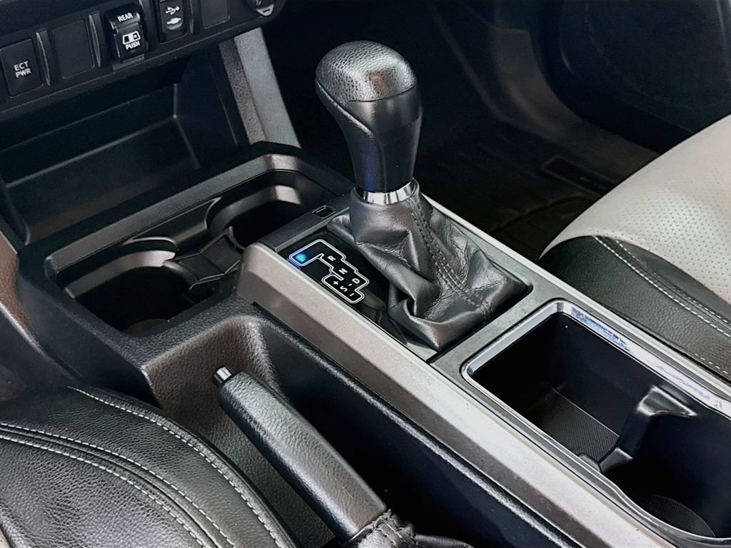 Certified 2019 Toyota Tacoma SR5 AWD/4WD image 19