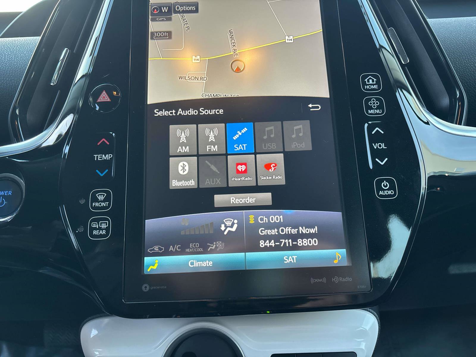Used 2018 Toyota Prius Prime Premium w/ Carpet Mat Package FWD image 26