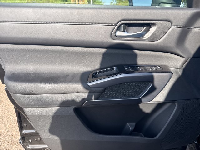 New 2026 Nissan Pathfinder SL AWD/4WD image 10
