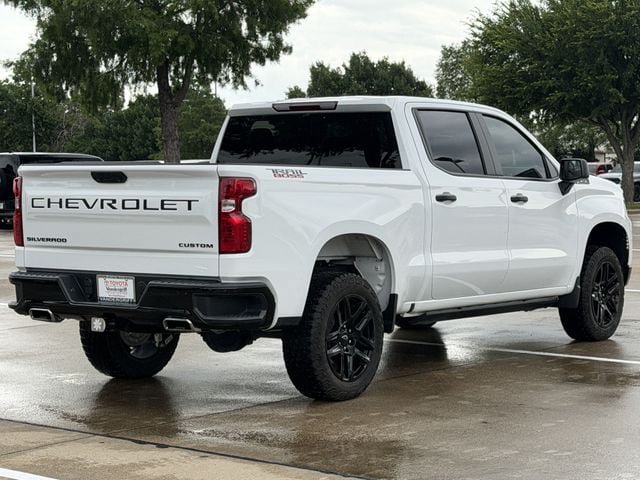 Used 2024 Chevrolet Silverado 1500 Custom Trail Boss w/ LPO, Dark Essentials Package AWD/4WD image 4