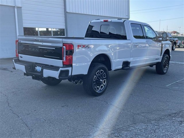 New 2025 Ford F350 Platinum w/ FX4 Off-Road Package image 7