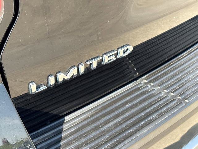 Used 2018 Ford Expedition Limited AWD/4WD image 39