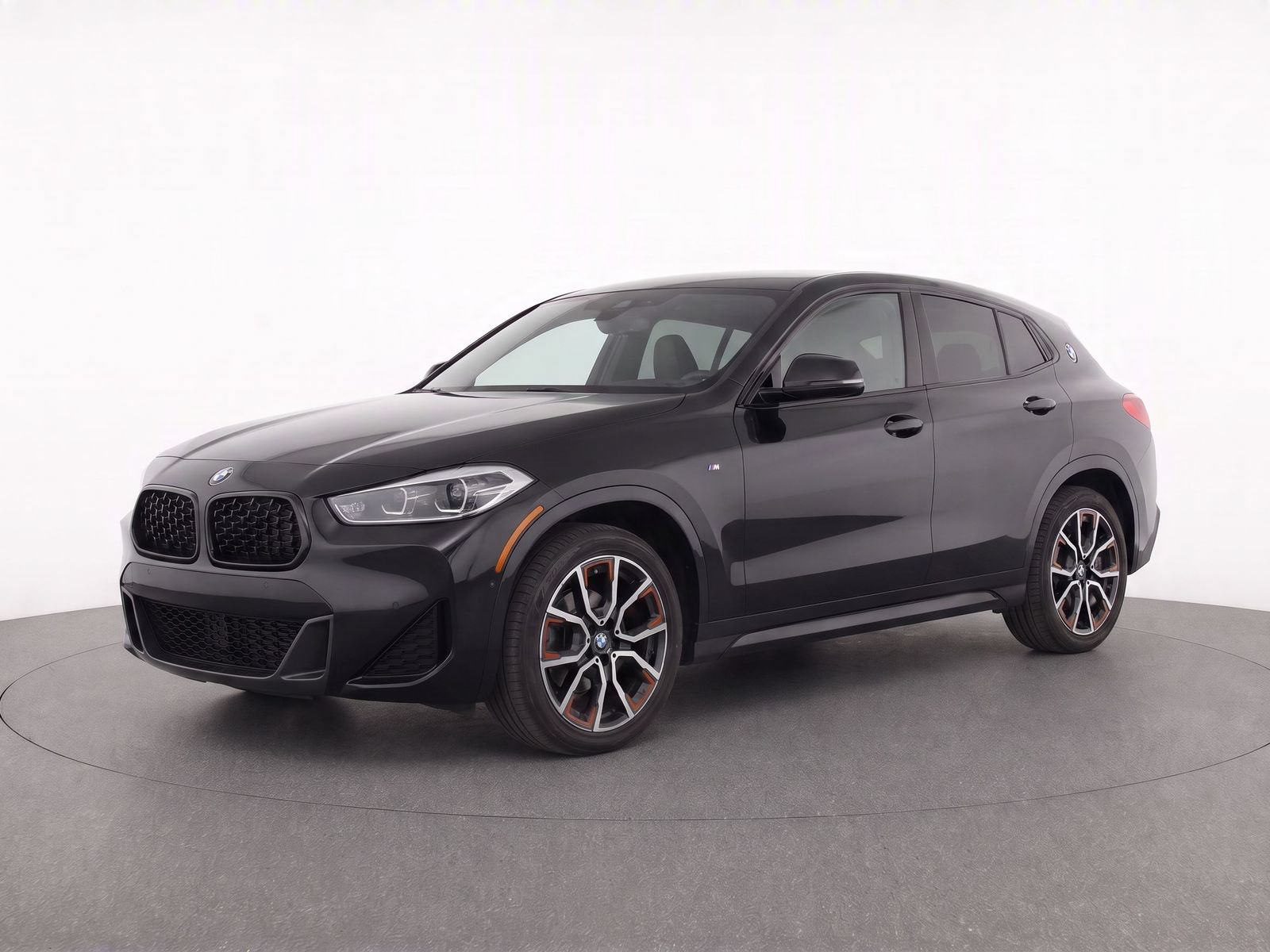 Used 2022 BMW X2 sDrive28i w/ Edition Package FWD image 2