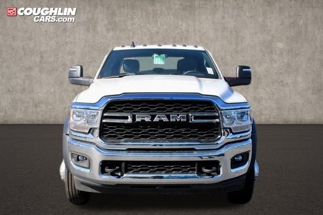 New 2024 RAM 5500 Tradesman w/ Chrome Appearance Group image 3