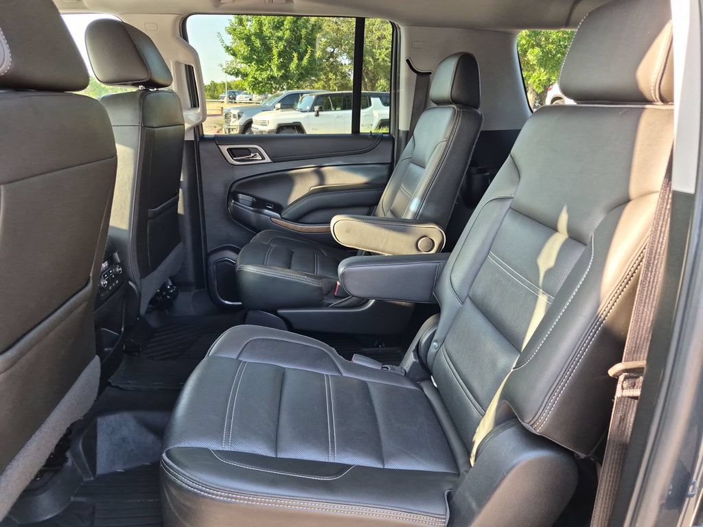 Used 2019 GMC Yukon XL Denali w/ Denali Ultimate Package AWD/4WD image 36