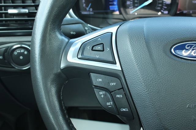 Used 2015 Ford Fusion SE FWD image 23