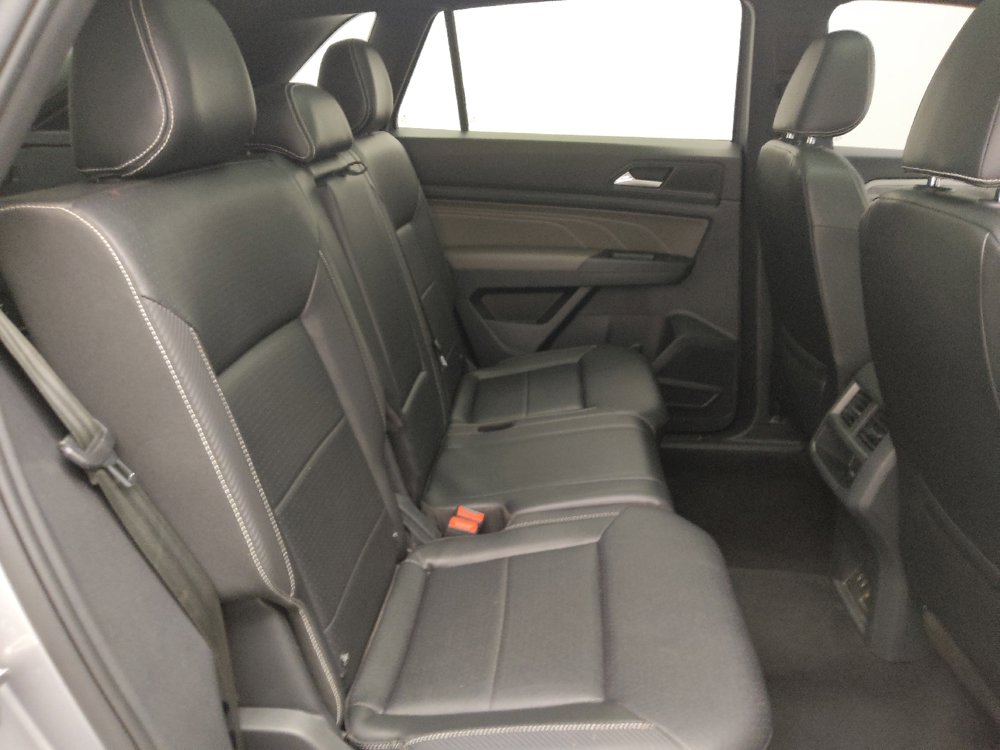 Used 2021 Volkswagen Atlas Cross Sport SE image 19