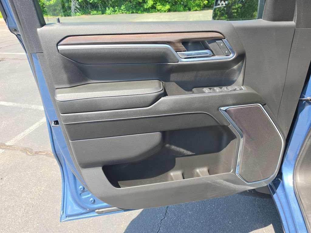 Certified 2024 Chevrolet Silverado 1500 LT AWD/4WD image 18