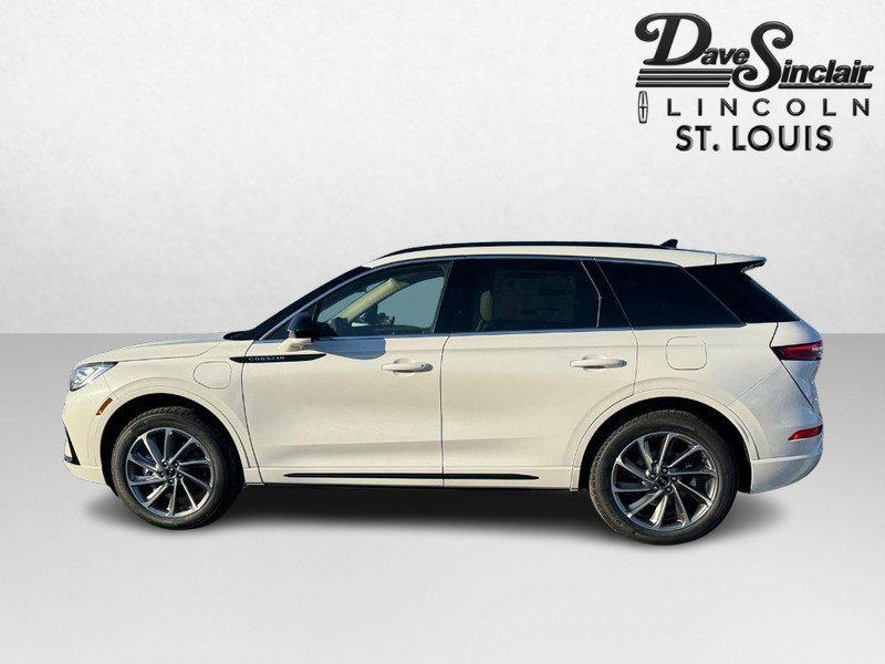 New 2025 Lincoln Corsair Grand Touring image 8