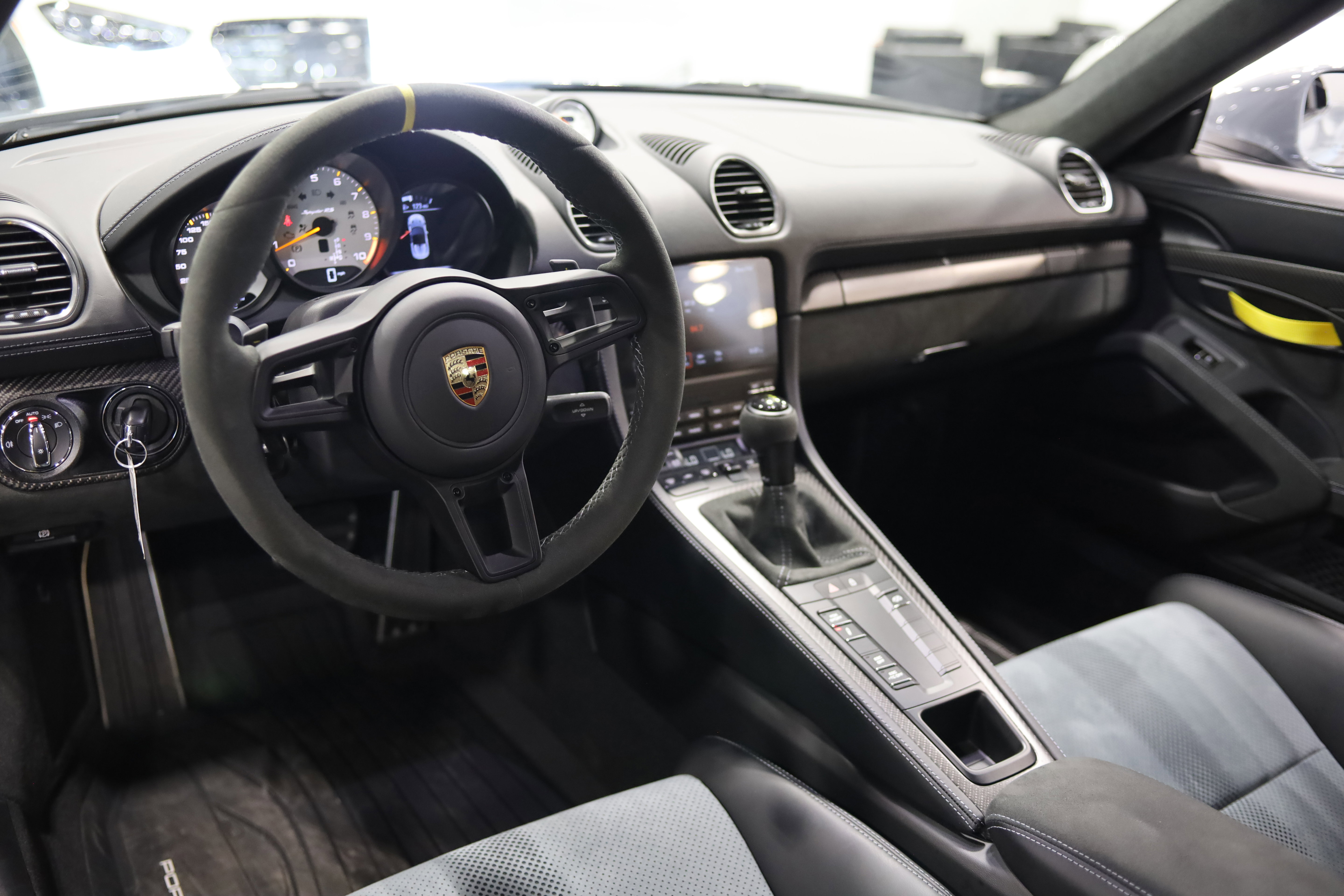 Used 2025 Porsche 718 Boxster Spyder RS w/ Chrono Package RWD image 35