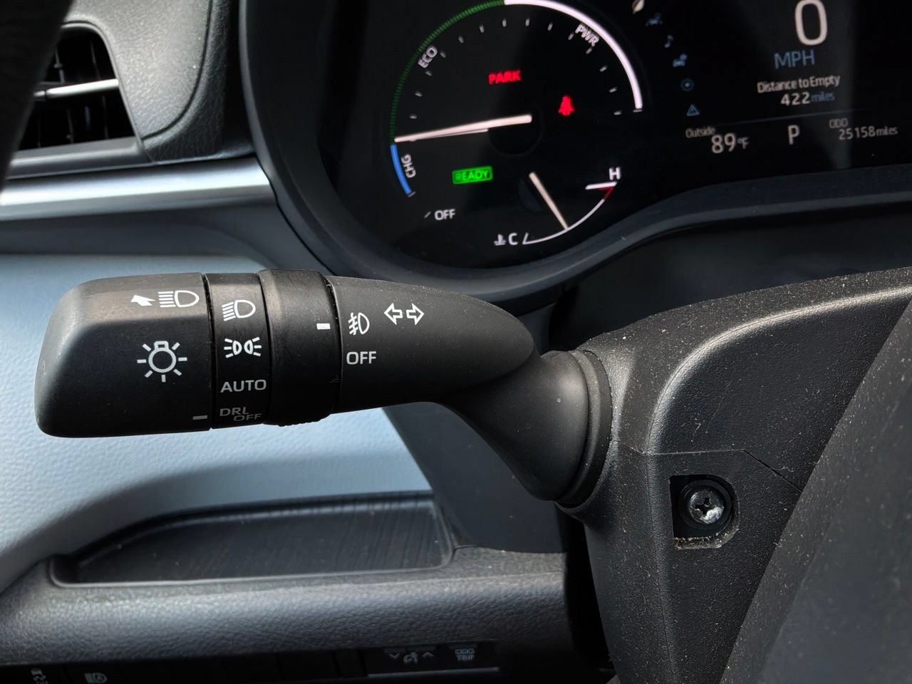Used 2025 Toyota Sienna XLE FWD image 42
