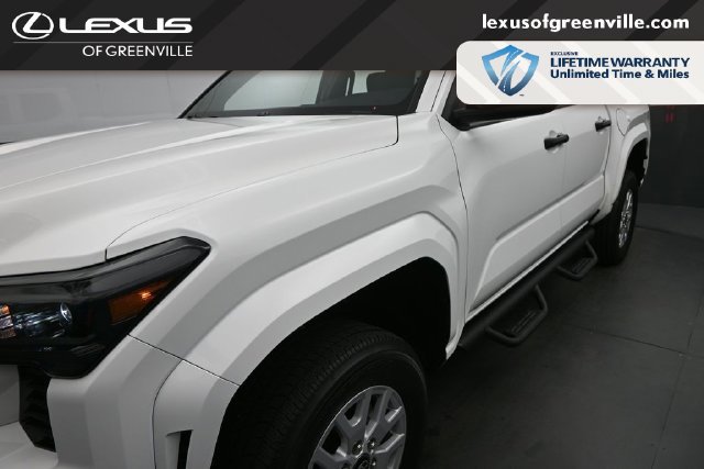 Used 2025 Toyota Tacoma SR AWD/4WD image 32