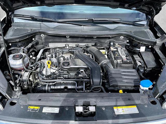 Used 2022 Volkswagen Taos SE image 11