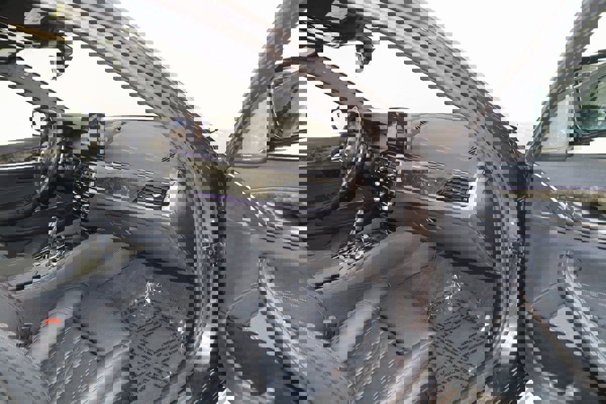 Used 2023 BMW 540i xDrive w/ M Sport Package image 50