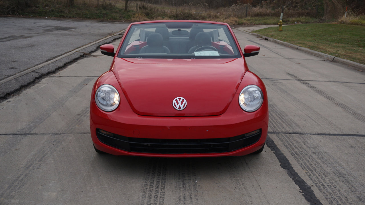 Used 2014 Volkswagen Beetle 2.5 image 8