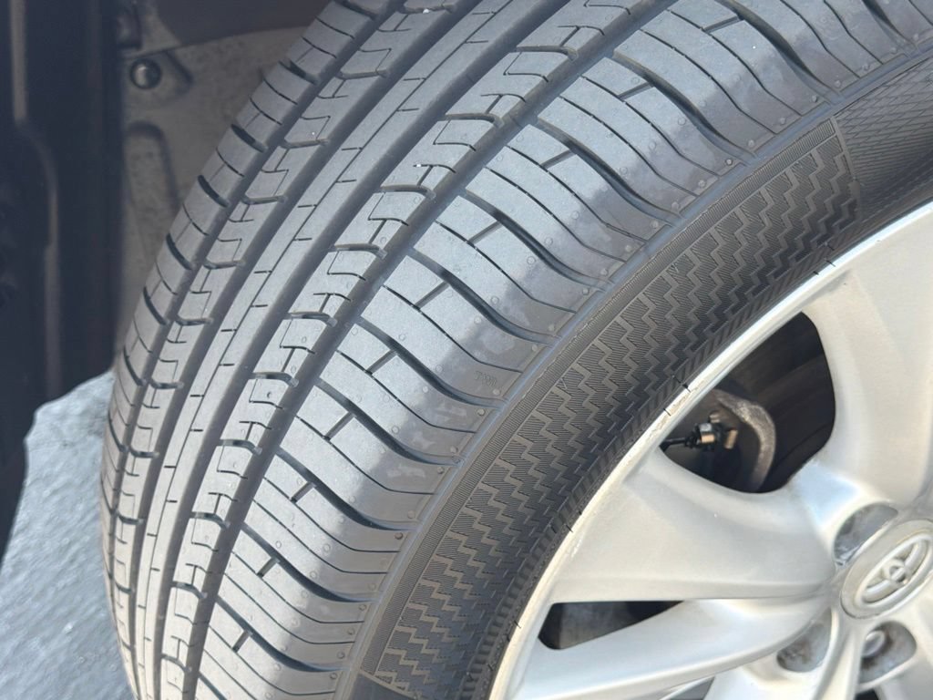 Used 2013 Toyota RAV4 Limited FWD image 18