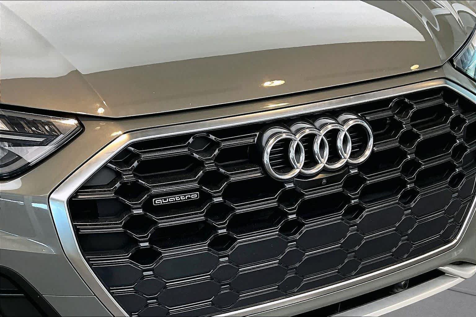 Used 2023 Audi Q5 2.0T Premium Plus w/ Premium Plus Package AWD/4WD image 32